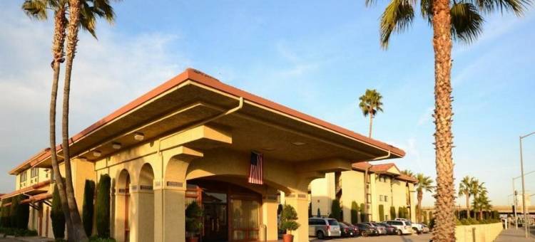 曼狄卡贝斯特韦斯特优质行政套房酒店(Best Western Plus Executive Inn  Suites)图片