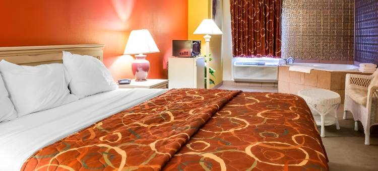 伊克诺套房酒店(Econo Lodge Inn & Suites)图片