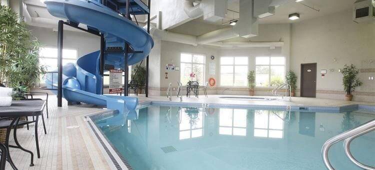 石桥道森克里克酒店(Stonebridge Hotel Dawson Creek)图片