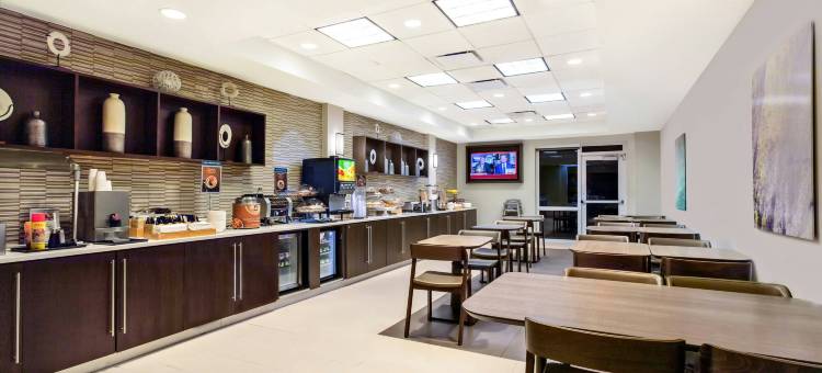 迈阿密机场南SpringHill Suites 酒店(SpringHill Suites by Marriott Miami Airport South Blue Lagoon Area)图片