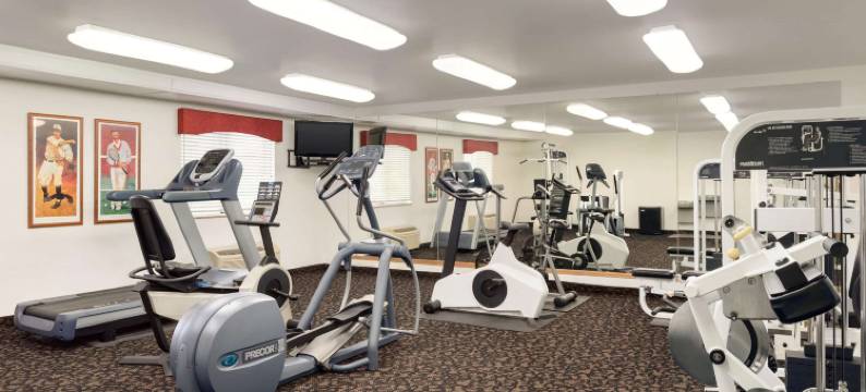 克林顿Valley West Court Travelodge by Wyndham酒店(Travelodge by Wyndham Clinton Valley West Court)图片