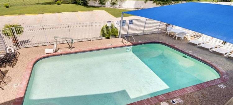 市中心东北伊克诺郊外小屋旅店及套房 - 近山姆休斯顿堡(Econo Lodge Inn & Suites Downtown Northeast Near Fort Sam Houston)图片