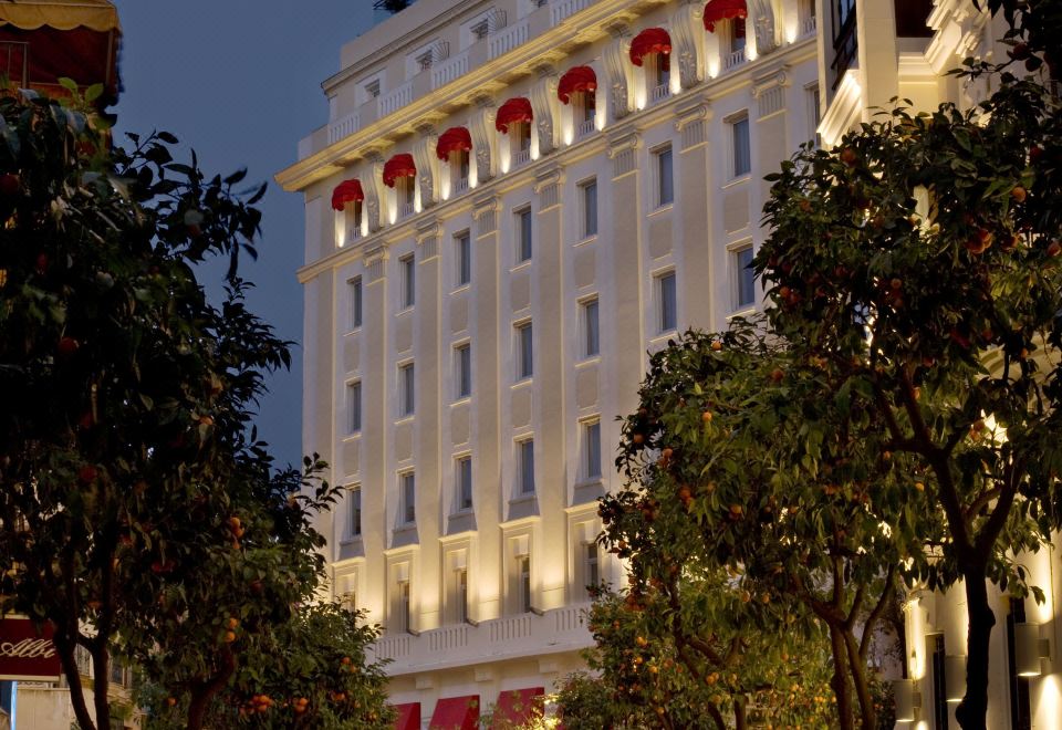 Hotel Colón Gran Meliá - the Leading Hotels of the World Hotel Overview