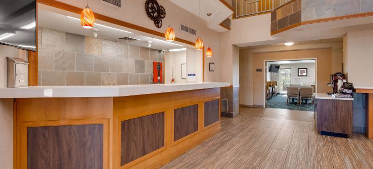 盖特威贝斯特韦斯特优质套房酒店(Best Western Plus Gateway Inn  Suites)图片