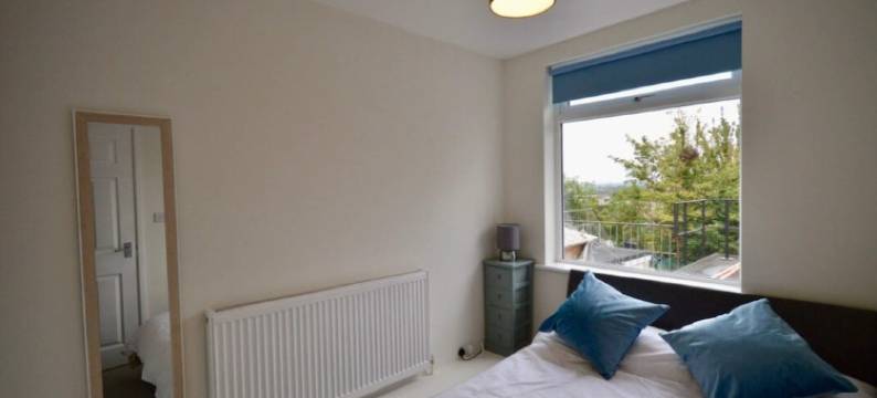 附近有空客，Uwe, MOD的可爱现代公寓，并有停车位(Lovely Modern Flat with Parking Near Airbus, Uwe, Mod)图片