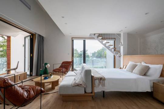 圃舍小悦度假别墅(鹤岗南街分店)