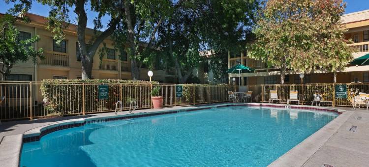 奥斯汀奥尔托夫拉昆塔温德姆酒店(La Quinta Inn by Wyndham Austin Oltorf)图片