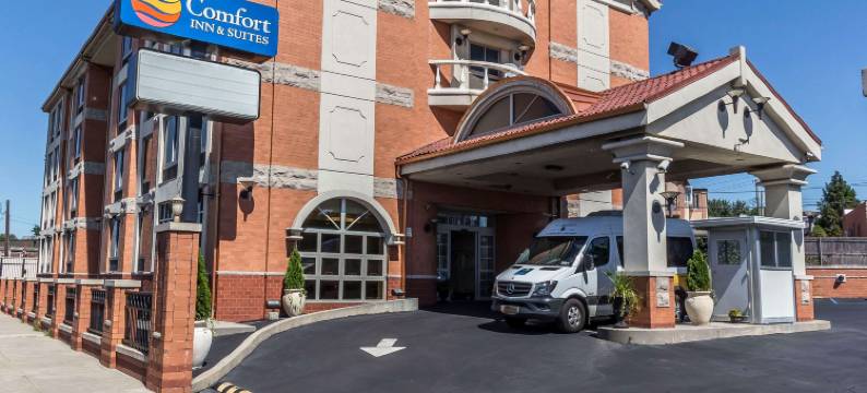 拉瓜迪亚机场舒适酒店(Comfort Inn & Suites LaGuardia Airport)图片