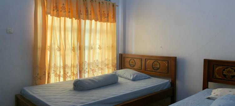 奥维斯玛阿瓦尔法贾尔伊斯兰旅馆，靠近布卢昆巴Mars健身房(Hotel O Wisma Awal Fajar Syariah Near Mars Gym Bulukumba)图片