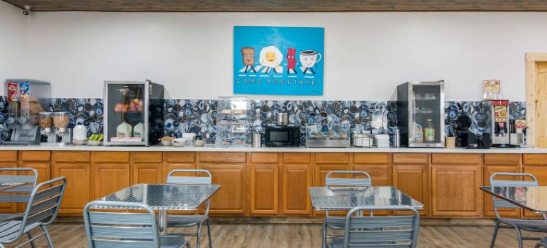 鲍-霍查顿罗德威酒店(Rodeway Inn Broken Bow-Hochatown)图片