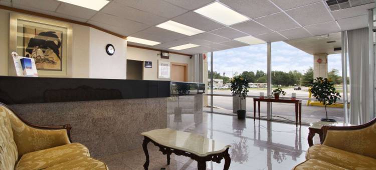 多佛尔速8酒店(Super 8 by Wyndham Dover)图片