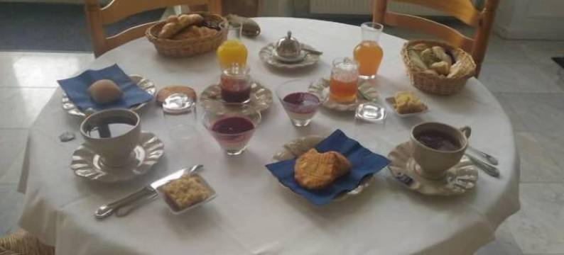 圣马洛拉巴比奈斯民宿(Chambres d'Hotes Saint Malo la Barbinais Bed&Breaksfast)图片