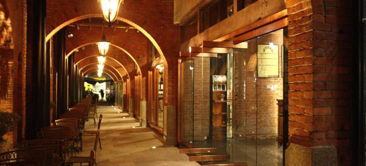 台中扑克商旅图片