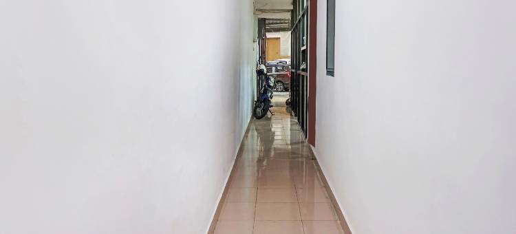 Hotel O Madu Makassar 民宿(RedDoorz at Homestay Madu Makassar)图片