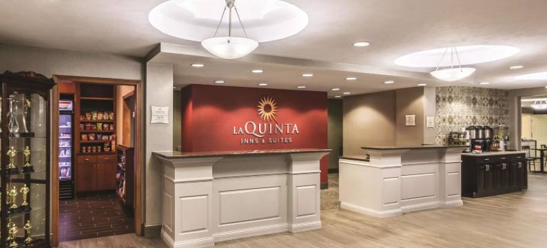 法戈医疗中心拉昆塔温德姆套房酒店(La Quinta Inn & Suites by Wyndham Fargo-Medical Center)图片