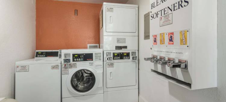 维珍尼亚纽波特纽斯 6 号汽车旅馆(Motel 6 Newport News, VA)图片