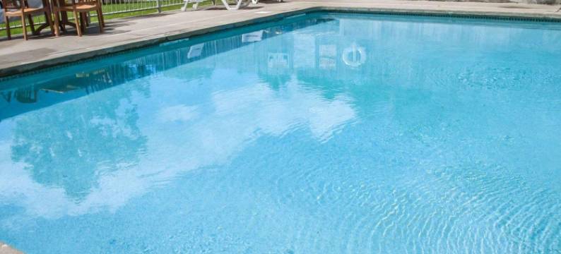 奥沙克湖舒眠酒店及套房(Sleep Inn & Suites Lake of the Ozarks)图片