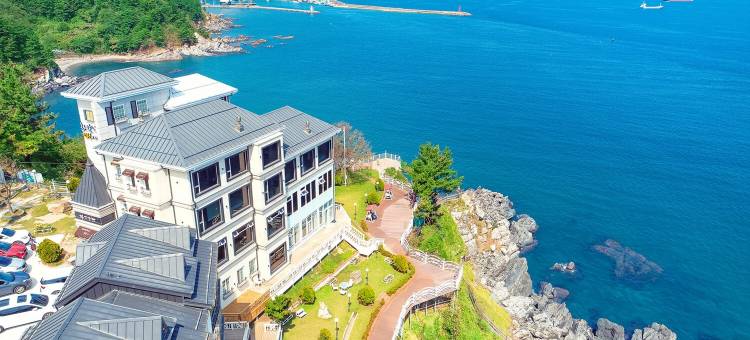 三陟白色浪漫高级旅馆(Samcheok White Romantic Pension)图片