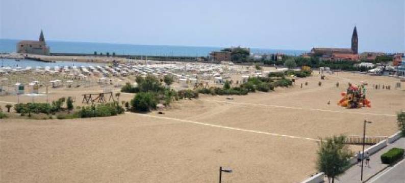 德尔菲诺酒店(Hotel Delfino)图片