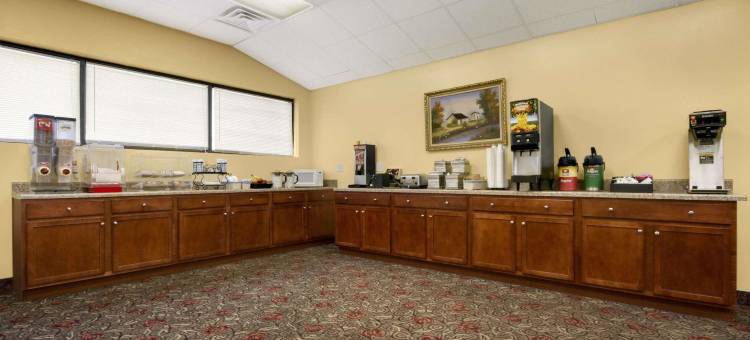 费耶特维尔南/95号公路49号出口戴斯酒店(Days Inn by Wyndham Fayetteville-South/I-95 Exit 49)图片