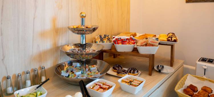 圣马克西姆尚蒂伊北基里亚德酒店(Kyriad Chantilly Nord - Saint-Maximin)图片