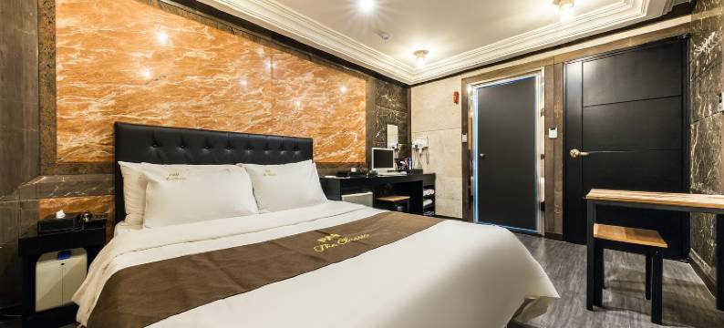 成信大学站PAV(Sungshin University Station Pav)图片