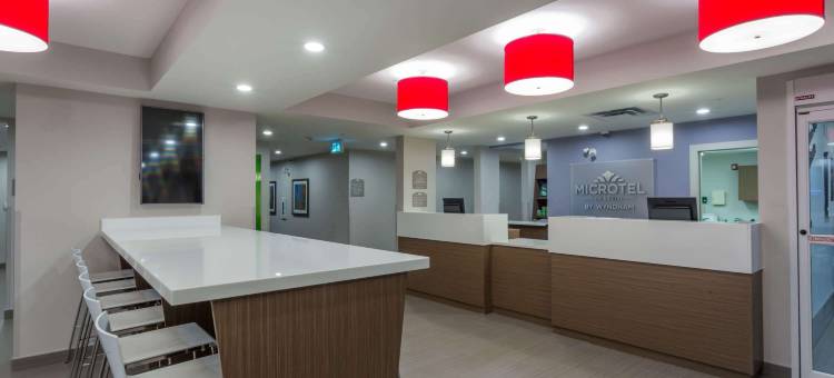 基茨马特麦客达套房酒店(Microtel Inn & Suites by Wyndham Kitimat)图片