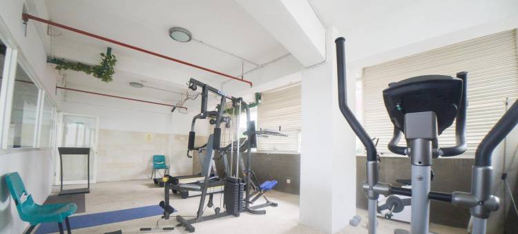 RedDoorz Apartment Near Bundaran Satelit Surabaya 2图片