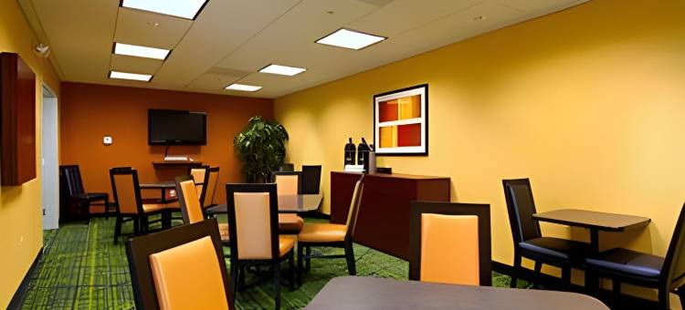 科罗拉多州斯普林斯北/空军学院万枫酒店(Fairfield Inn & Suites Colorado Springs North/Air Force Academy)图片