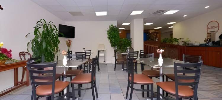 乔治亚州萨凡纳豪生酒店(Howard Johnson by Wyndham Savannah GA)图片