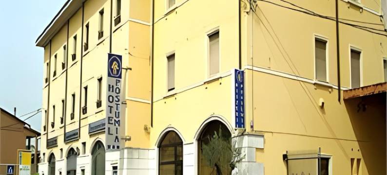 波斯托伊纳酒店(Hotel Postumia)图片