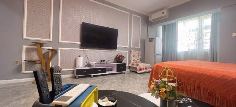 无疆伊宁店民宿(上海北路分店)图片