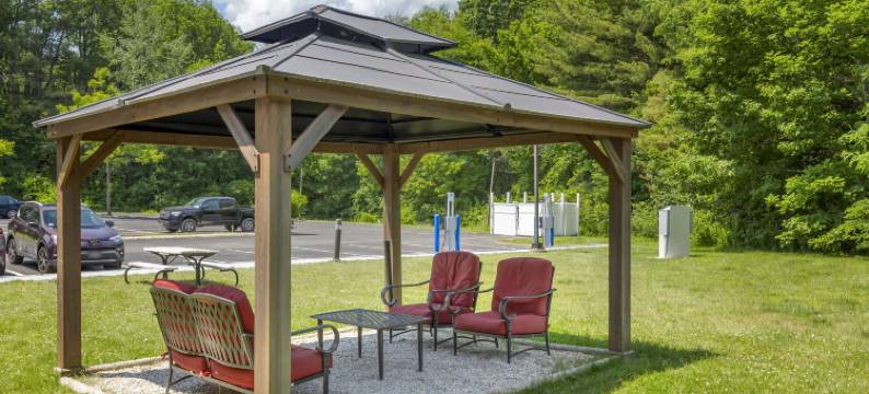 伯克希尔山贝斯特韦斯特优质套房酒店(Best Western Plus Berkshire Hills Inn  Suites)图片