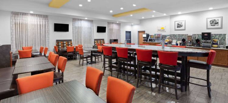 拉伯克医疗中心温德姆戴斯套房酒店(Days Inn & Suites by Wyndham Lubbock Medical Center)图片