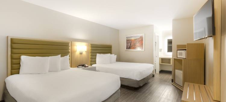 格林豪泰费拉格尔斯塔夫酒店(GreenTree Inn Flagstaff)图片