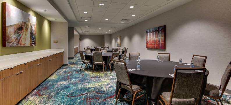 伯明翰市中心万枫酒店及套房(Fairfield Inn & Suites Birmingham Downtown)图片