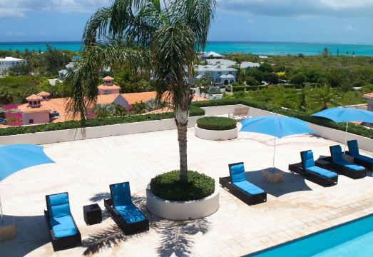 Hotel la Vista Azul Hotel Overview