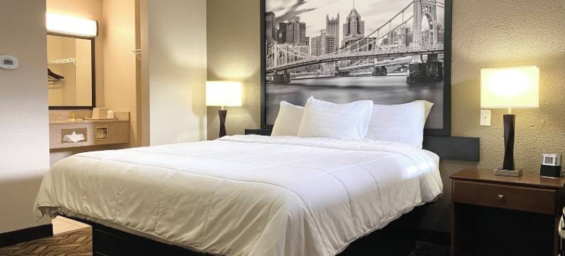 格林斯堡温德姆速 8 酒店(Super 8 by Wyndham Greensburg)图片