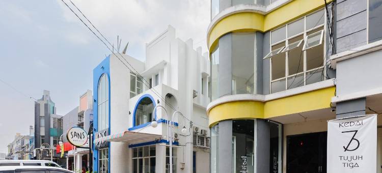 桑斯霍特尔拉维达玛朗(Sans Hotel la Vida Malang)图片