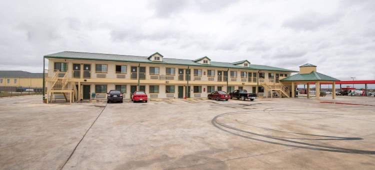 OYO 花园旅馆及套房 佩尔萨尔 I-35 东(OYO Hotel Pearsall I-35 East)图片