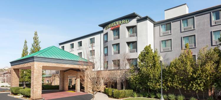 萨克拉门托福尔瑟姆万怡酒店(Courtyard Sacramento Folsom)图片