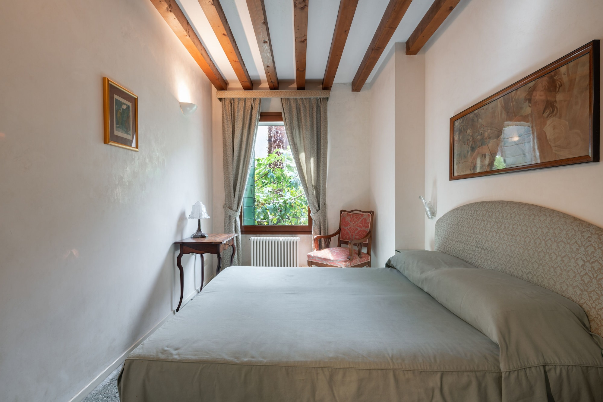 Garden ApartmentOver view