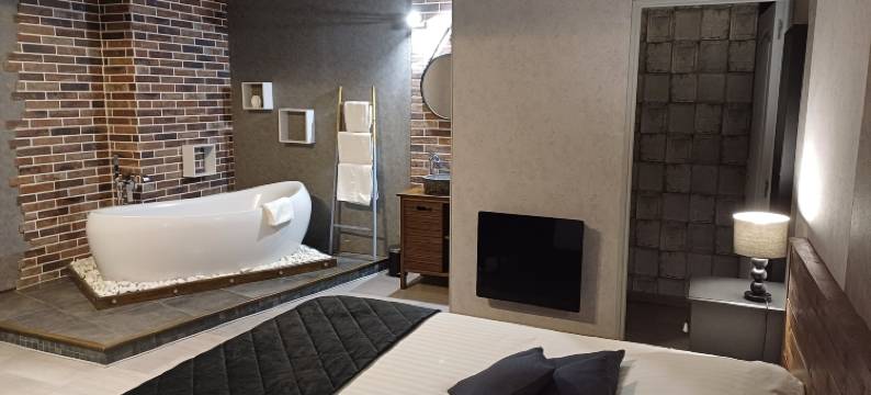 凡迪尼斯区套房 Spa 酒店(Domaine de Vandenesse Et Spa)图片