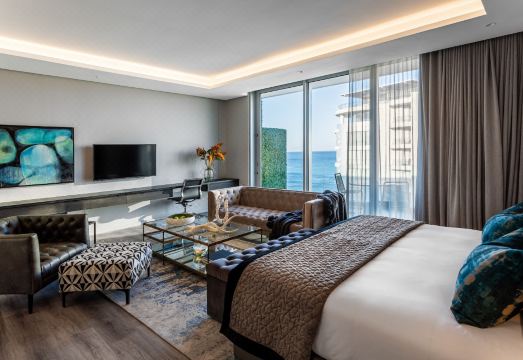 O' Two Hotel Hotel Overview