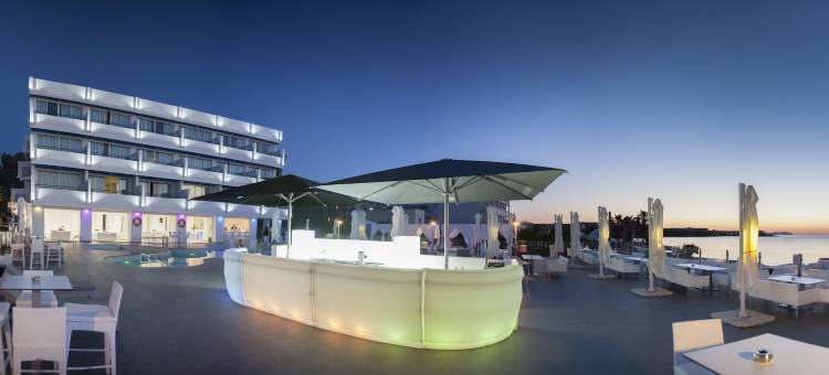 海滩公寓酒店-限成人(Typic Marina Playa - Adults Only)图片