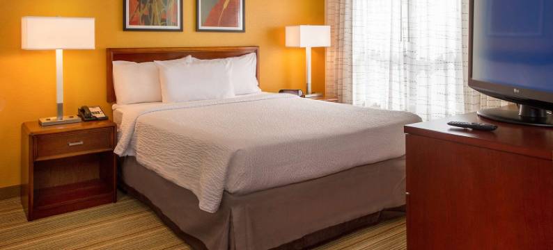 夏洛特斯维尔大学索尼斯塔ES套房酒店(Sonesta ES Suites Charlottesville University)图片