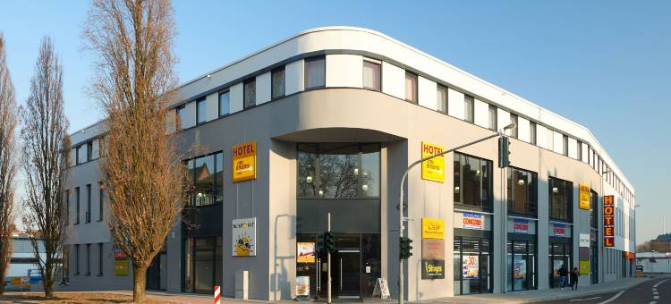 门兴格拉德巴赫麦克梦想酒店(McDreams Hotel Mönchengladbach)图片