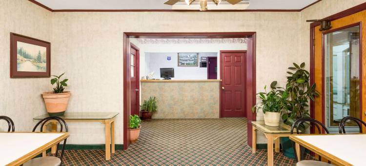 盖拉克斯骑士酒店(Knights Inn Galax)图片