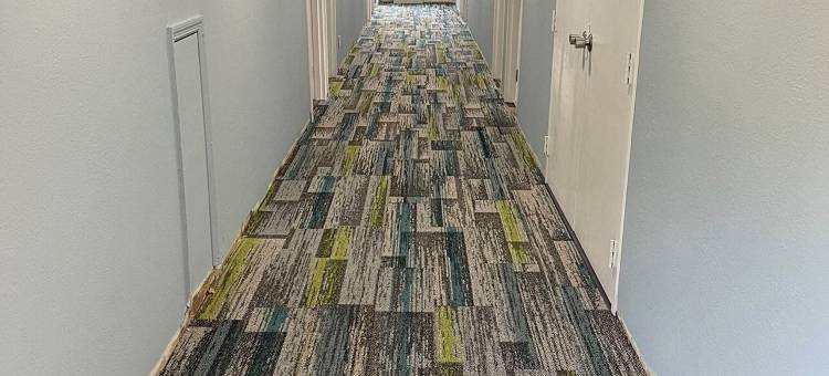 卢克索套房旅馆 - 温德姆旅屋酒店(Luxor Inn & Suites, a Travelodge by Wyndham)图片