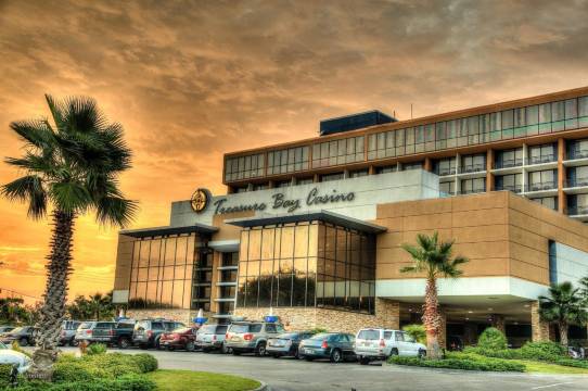 宝藏湾娱乐场酒店 - 限成人(Treasure Bay Casino & Hotel-Adults Age 21 and above)